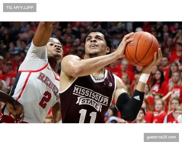 加人后卫奎因·休斯有望成历史第五位连续五赛季60助后卫