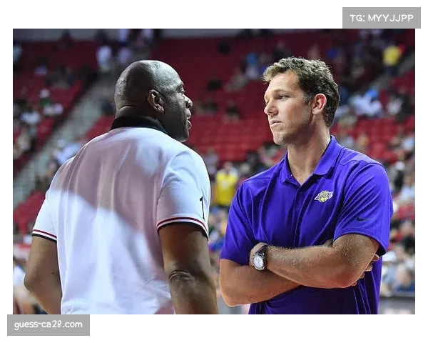 魔术更衣室信任危机:莫斯利如何应对防守体系崩塌的挑战